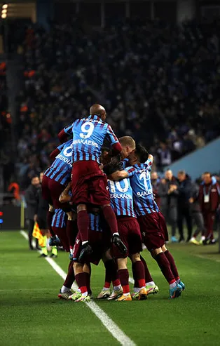 Trabzonspor'da gözler Fenerbahçe'nin rekorunda! Hedef 99 puan