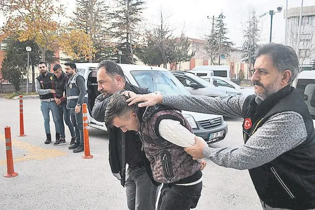 taciz-edilen-iki-kiz-cocugunu-korumak-isterken-olduruldu-katil-zanlilari-suc-makinesi-cikti-engin-tasin-babasi-1670111300258.jpeg Taciz edilen iki kız çocuğunu korumak isterken öldürüldü! Katil zanlıları suç makinesi çıktı! Engin Taş’ın babası TAKVİM'e konuştu...-2