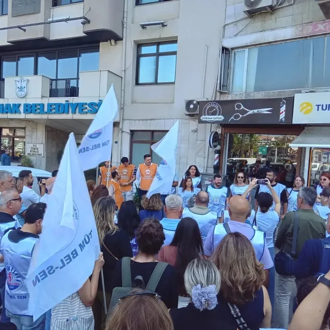 Konak Mutlu değil!