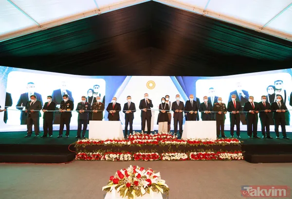 Başkan Erdoğan, Barutsan Roket ve Patlayıcı Fabrikası'nda yerli ve milli silah ve mühimmatları inceledi! - 35