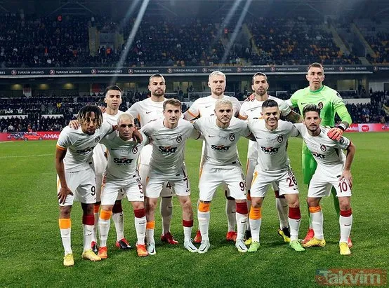 Galatasaray’da 8 ayrılık birden!