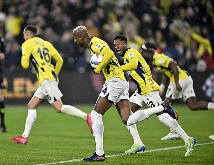 Fener devleri solladı