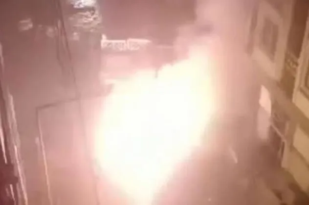 Son dakika: İstanbul'da korkunç an! Elektrik kabloları bomba gibi patladı!