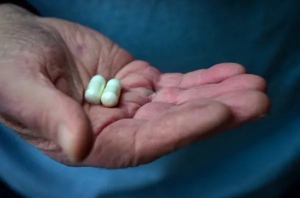 hollandali-psikolog-wim-van-dijk-yuzlerce-hastasina-intihar-ilaci-verdi-1635007459081.jpg Hollandalı psikolog Wim van Dijk yüzlerce hastasına intihar ilacı verdi-5