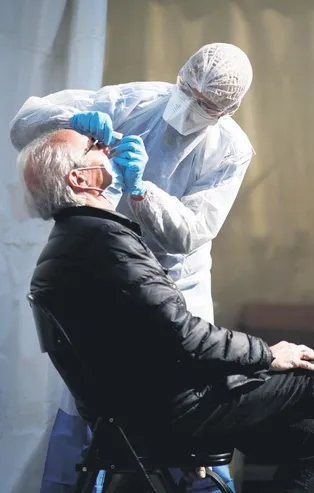 ABD, İtalya, İspanya ve Fransa'dan ölümüne fişleme! 70 yaş üstü insanları hastaneye almadılar...