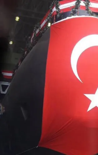 Yerli denizaltının ilk görüntüsü geldi! Bugün suya indiriliyor