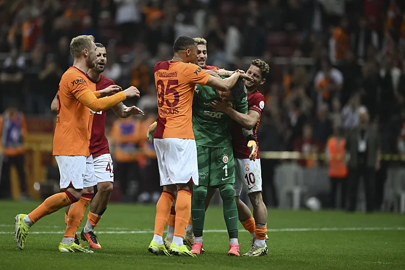 Fenerbahçe'den Galatasaray'a transfer şoku! Tüm plan iptal - 7