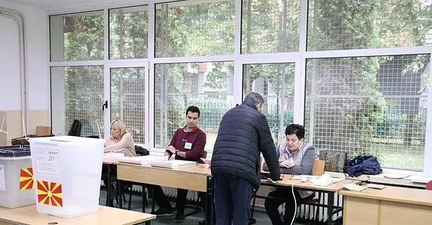Kuzey Makedonya'da halk yerel seçim için sandık başında