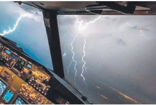 Kümülonimbus adı kadar tehlikeli