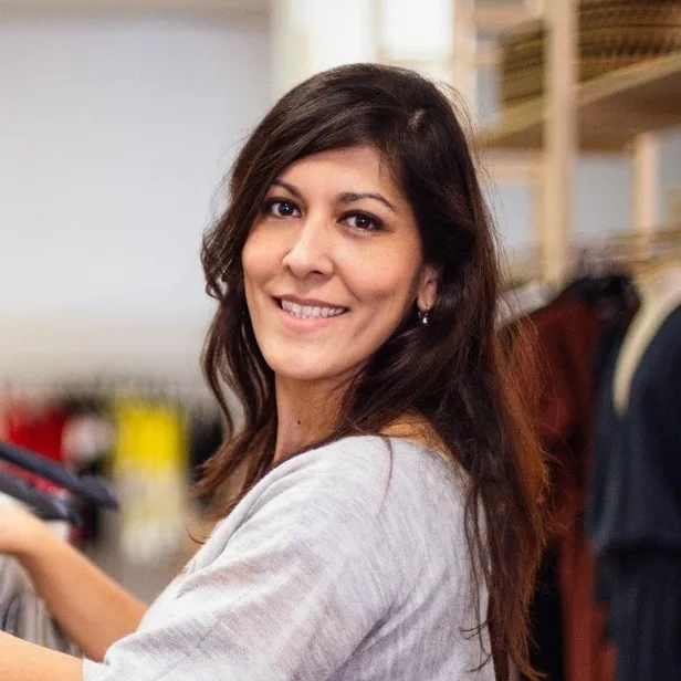 Belçikalı profesör Carolina Berrocal 7.5 milyonunu sanal aşkına kaptırdı!-5