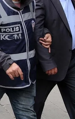 FETÖ'cü 16 kaymakama daha gözaltı
