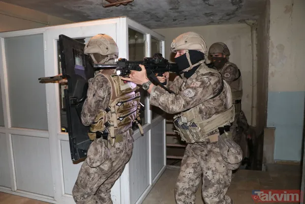 Van'da apartmanda 1'i çocuk 16 kaçak göçmen yakalandı - 10