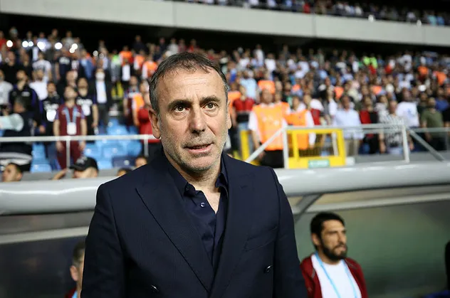 Son dakika Trabzonspor haberleri... Abdullah Avcı adını tarihe yazdıracak! 5. erken şampiyonluk Trabzonspor'dan gelecek!