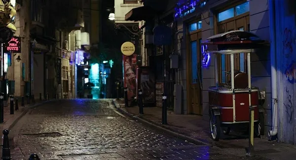 son-dakika-turkiye-genelinde-uygulanan-80-saatlik-sokaga-cikma-kisitlamasi-sona-erdi-1609726428004.jpeg Son dakika: Türkiye genelinde uygulanan 80 saatlik sokağa çıkma kısıtlaması sona erdi-2