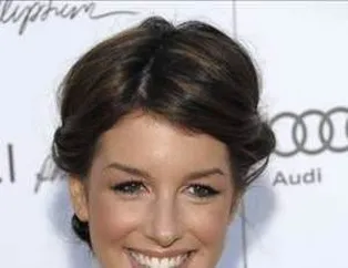 Shenae Grimes
