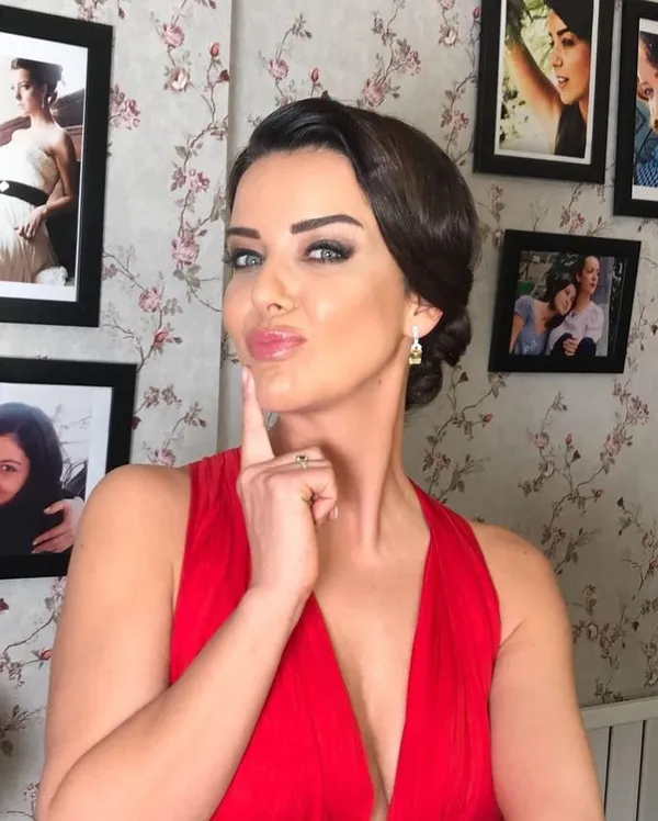 1640621853047.jpg Yargı’nın Ceylin’i Pınar Deniz’e büyük şok! Nursel Ergin canlı yayında itiraf etti sosyal medya ayağa kalktı: Çok ayıp! Daha neler...-8