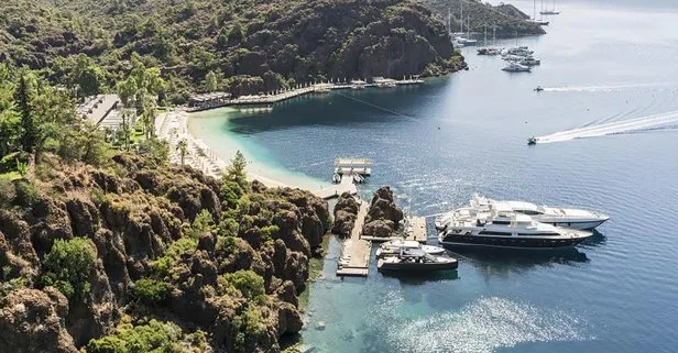 Marmaris’te lüks bir otele yatla yanaşan grubun öğle yemeği için ödedikleri tutar dudak uçuklattı