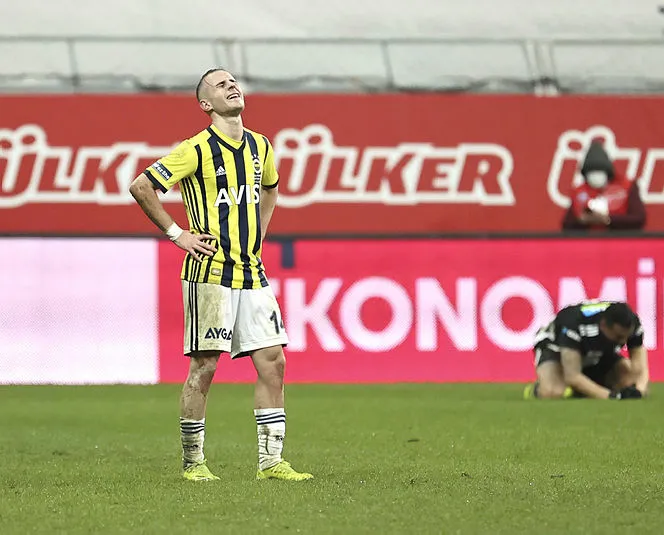 Dimitris Pelkas sakatlandı