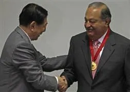 Dünyanın en zengin adamı Türkiye’ye yatırımı düşünüyor