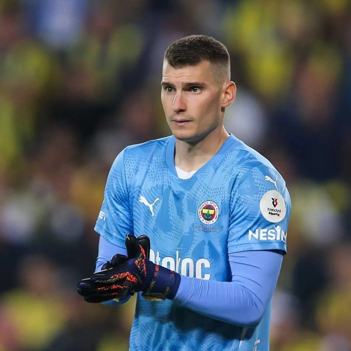 fenerbahceden-barcelonaya-livakovic-icin-flas-iddia-1787138340896.jpeg Fenerbahçe'den Barcelona'ya! Livakovic için flaş iddia-4