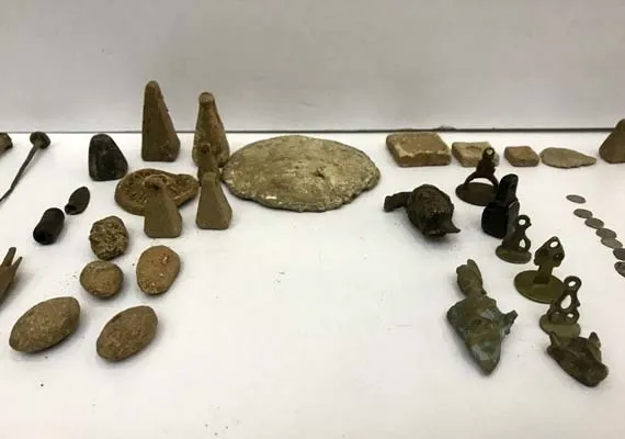 Kaçakçılık operasyonunda "Divan-ı Humayun beratları" ele geçirildi-4
