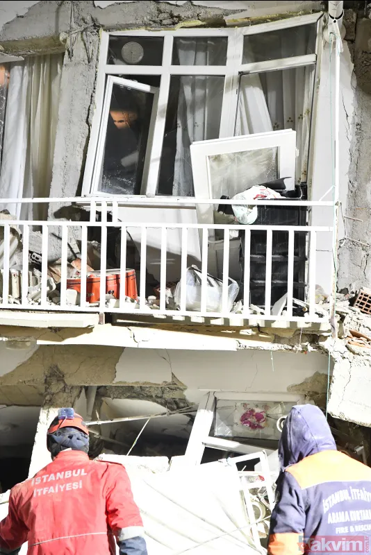 Depremin vurduğu Elazığ ve Malatya'da yıkımın boyutu gün ağarınca ortaya çıktı! İşte son durum - 21