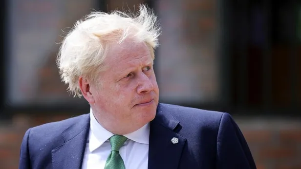 sky-newsta-yer-alan-habere-gore-ingilterede-boris-johnson-basbakanlik-yarisindan-cekildi-1666559906091.jpeg İngiltere'de Liz Truss'ın istifasının ardından Başbakanlık için sık sık adı konuşulan Boris Johnson yarıştan çekildi-6