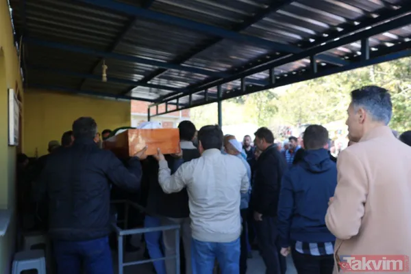 SON DAKİKA: Amasra Bartın'da maden faciasında hayatlarını kaybeden işçiler son yolculuğuna uğurlanıyor - 15