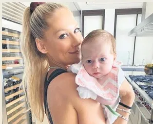 Minik Masha göründü