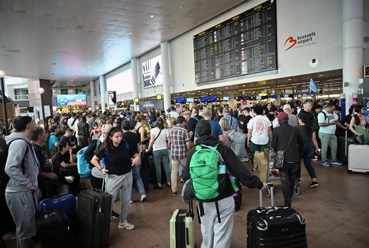 Avrupa’da uçuş kaosu!