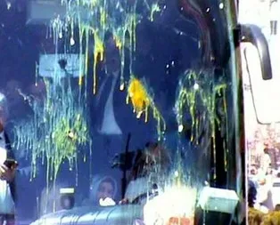 HDP’liler AK Parti konvoyuna saldırdı