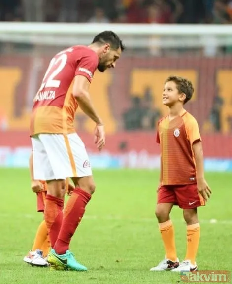 Eşiyle hastane pozları ortaya çıktı! 3 yılda 2 çocuk! Merih Demiral'ın ikinci çocuğunu gören gözlerine inanamıyor! - 8