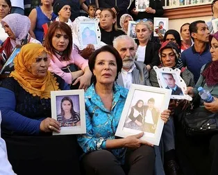 Sanatçılar evlat nöbetinde! Acılı ailelere destek verenler arasında Gülben Ergen ve Yavuz Bingöl de var