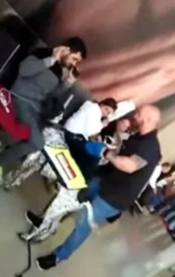 Türk yolcuları köpeklerle aradılar