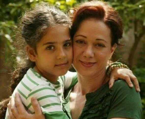Yaprak Dökümü Ayşe kim? Yaprak Dökümü’nün küçük oyuncusu Şebnem Ceceli şimdi kaç yaşında, nereli?-4
