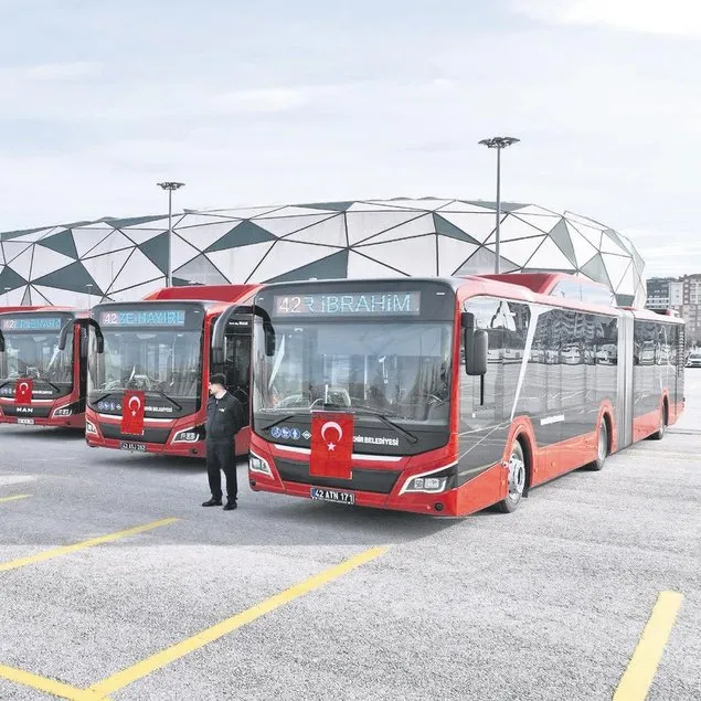 Konya’ya 53 yeni doğal gazlı otobüs daha