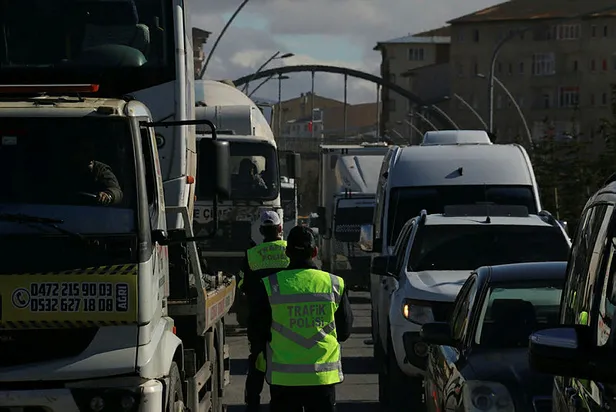 Hollanda'da 'Türkiye usulü düğün konvoyuna' binlerce euro ceza | Aynı cezalar Türkiye'de ne kadar?-4