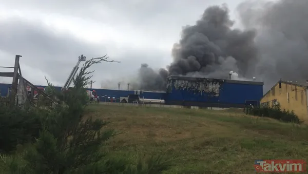 SON DAKİKA: Kocaeli Dilovası'nda ilaç fabrikasında yangın! Dumanlar gökyüzünü kapladı - 4