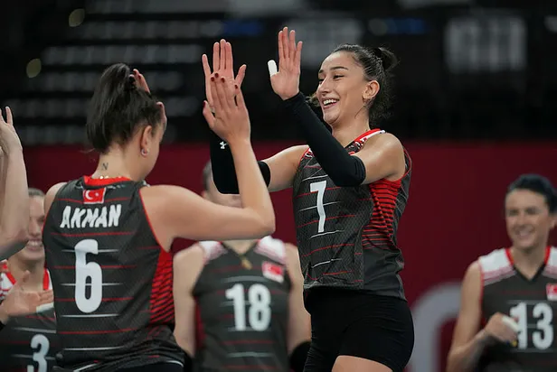 turkiye-rusya-maci-sonucu-filenin-sultanlari-turkiye-rusya-voleybol-maci-sonucu-1627891110294.jpg