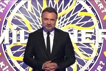 Köyden İndim Şehre filminde Himmet altınları sayarken Hayret hangi yiyeceği söyleyince Himmet saydıklarını unutur?