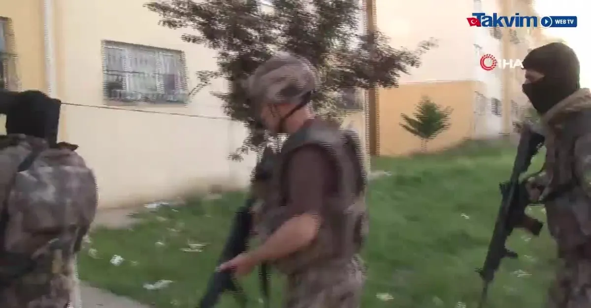 Adana'da terör operasyonu: 24 gözaltı