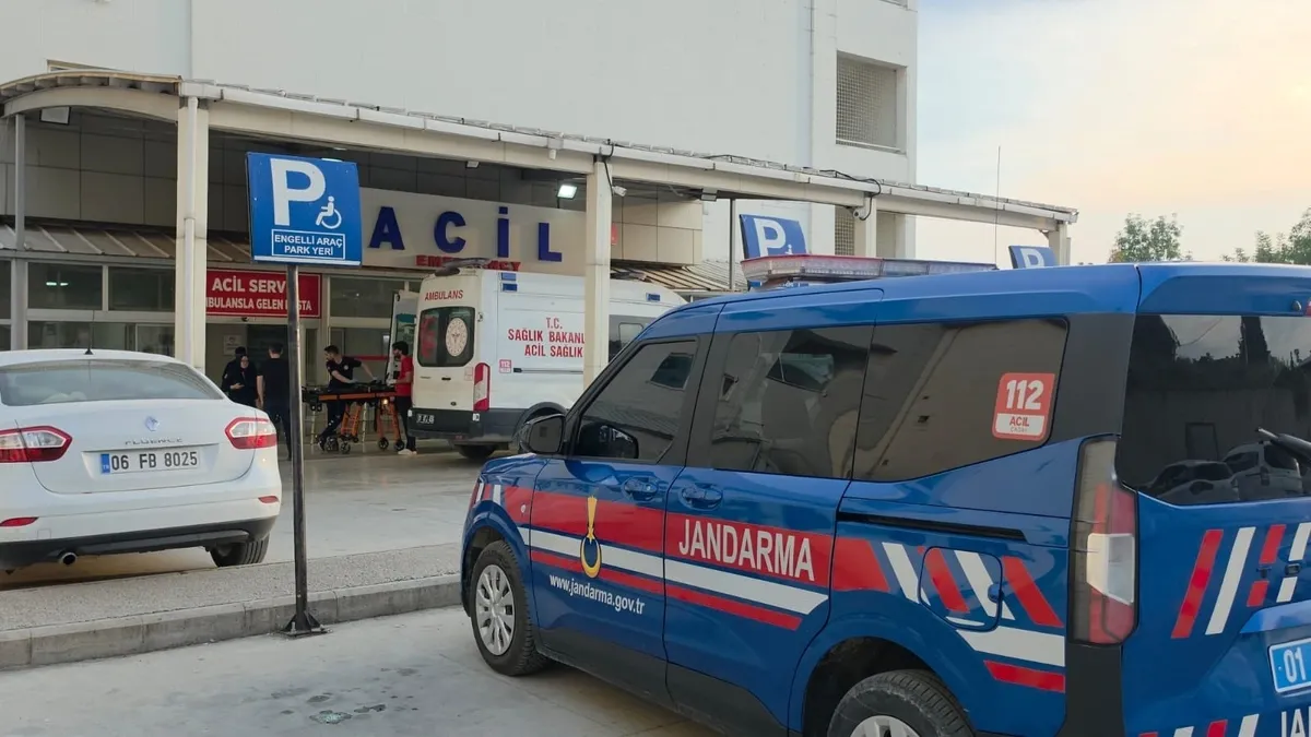 Adana'da kız kaçırma meselesi can aldı: Baba ve oğlu tüfeğiy