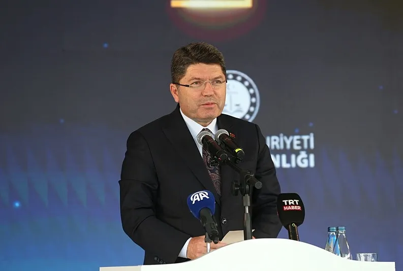 Kabineden peş peşe mesaj!