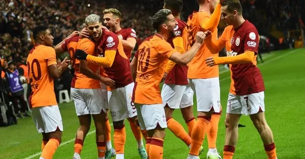 Son dakika trasnfer haberi... Galatasaray Süper Lig'İn eski gol kralını alıyor! Okan Buruk istedi Cedric Bakambu'dan sonra bir sürpriz daha geliyor
