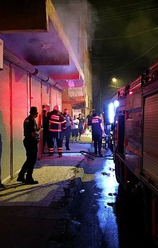 Adana'da mobilya atölyesinde yangın