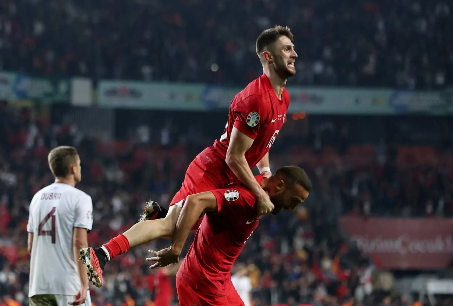 Fenerbahçeli yıldıza görülmemiş teklif! Arda Güler'i sollayacak - 16