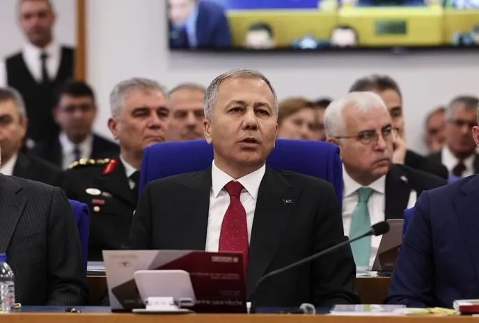 CHP’ye DEM’e Mahir’e ayar!