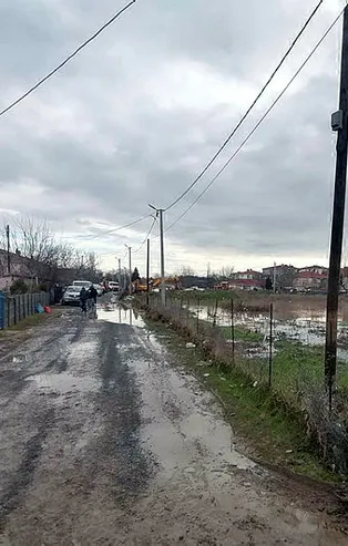 Kırklareli Valisi Bilgin: Selde zarar görenlere 5'er bin lira yardım yapıyoruz