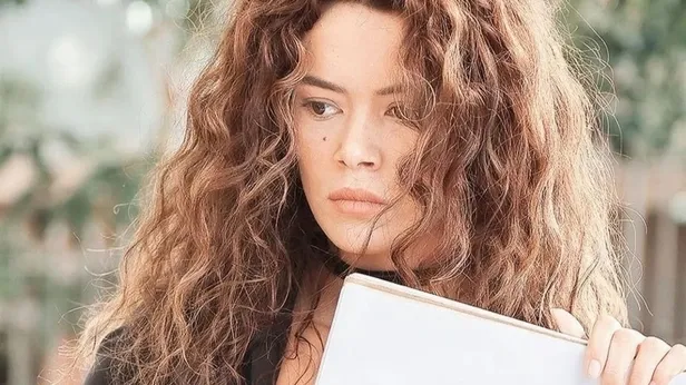 Seray Kaya kimdir? İstismar paylaşımı ile bomba etkisi yaratan Seray Kaya kaç yaşında, nereli, Instagram hesabı ne?-4
