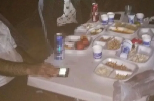 CHP'lilerden şehitlikte içkili alem-1